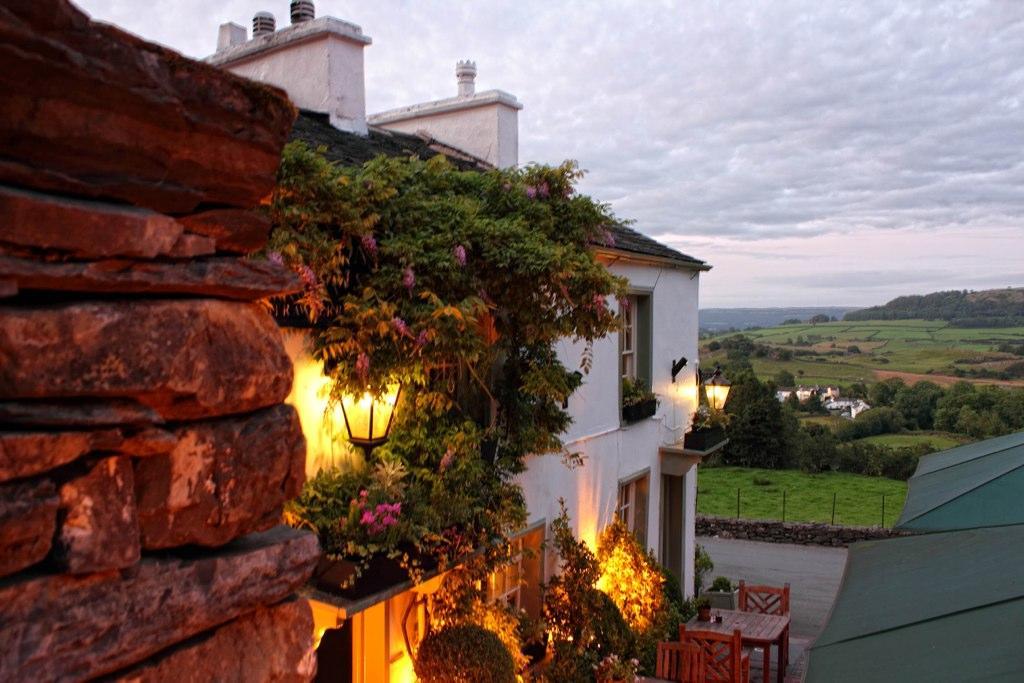 Mason'S Arms Hotell Bowland Bridge Exteriör bild